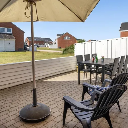 Appartement Adils - 2-5km From The Sea By Interhome
