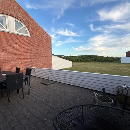 Adils - 2-5km From The Sea By Interhome